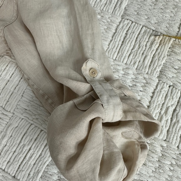 Tommy Bahama Relax Linen Button Down Utility Shirt With Roll Tab Button Sleeves - Picture 6 of 11